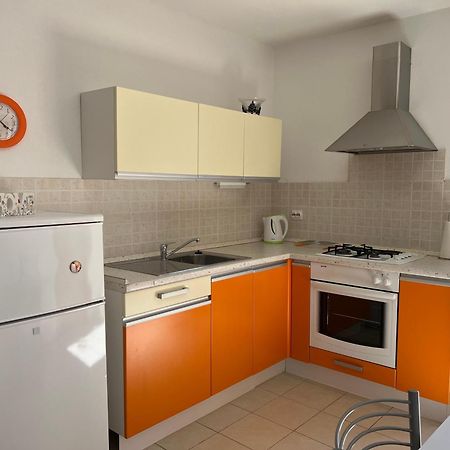 Apartment Viola Supetar Bagian luar foto