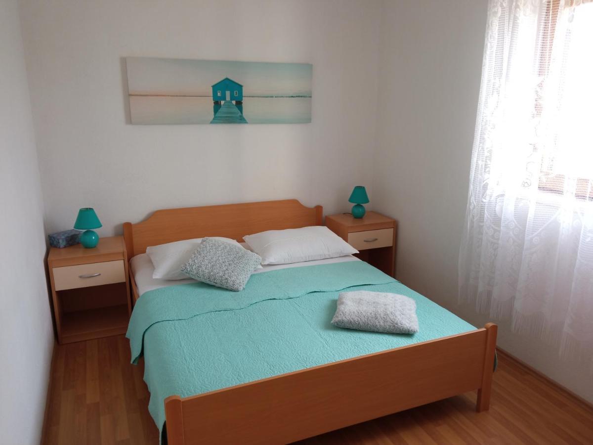 Apartment Viola Supetar Bagian luar foto